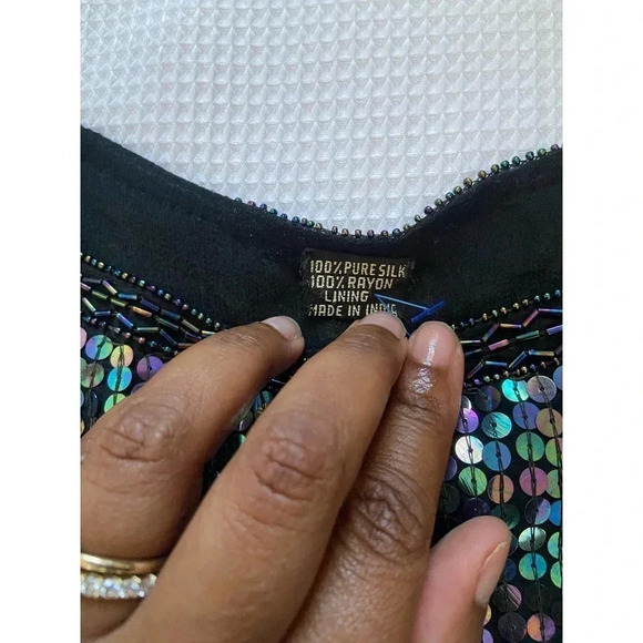 Vintage Sequin 100% Silk Top SIZE S/M - Picture 6 of 6